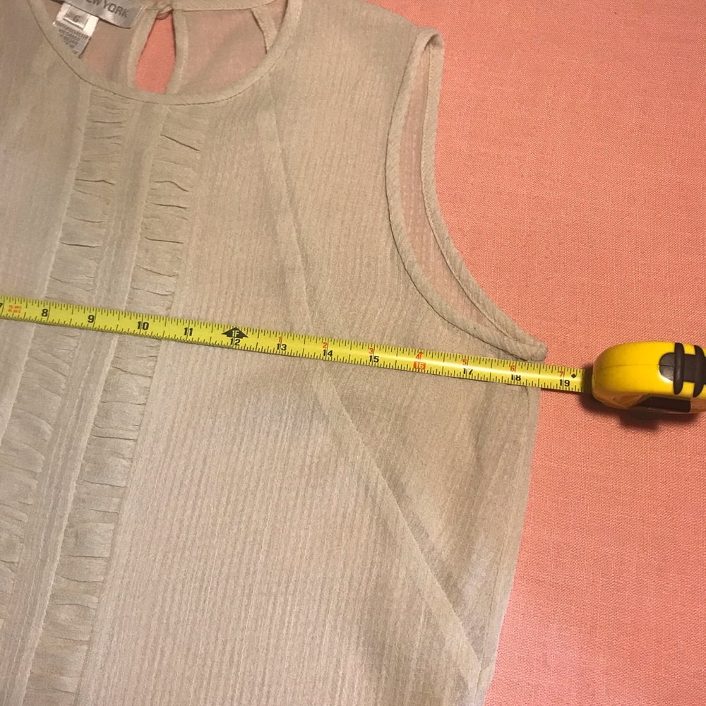 JONES NEW YORK Women's Size 6 Small Beige Sleeveless Tank Top Blouse - Picture 8 of 11